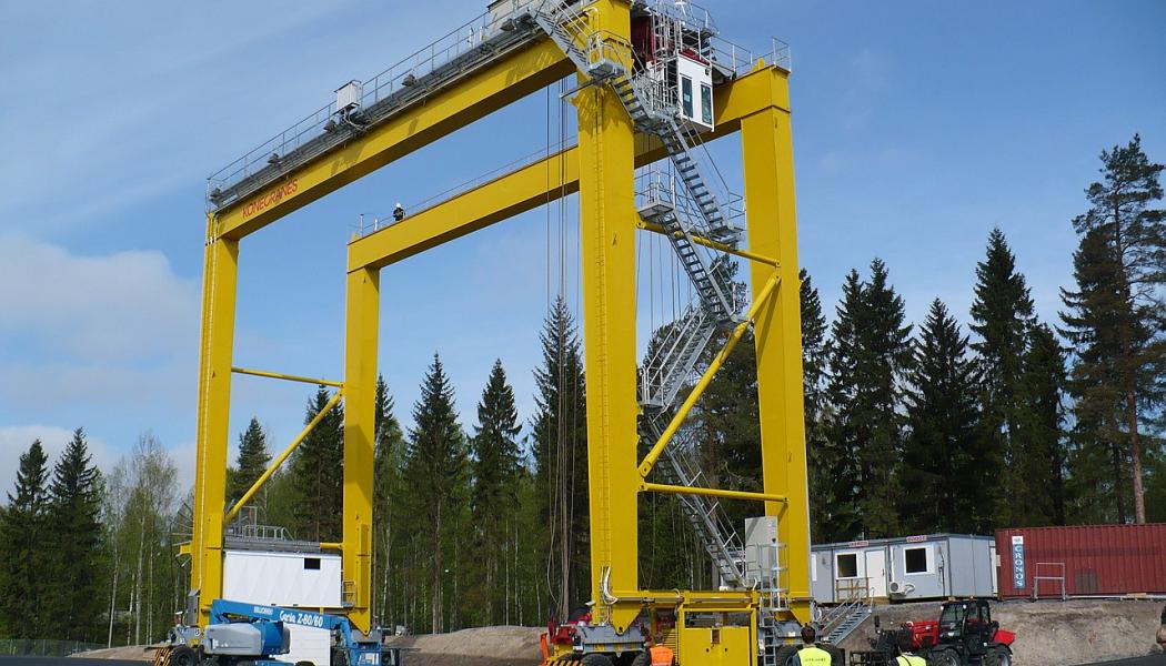 Konecranes har cirka 16 700 yrkesverksamma i över 50 länder. Foto: SignalPAD   https://www.flickr.com/photos/signalpad/3945297785/Wikimedia Commons
Published by