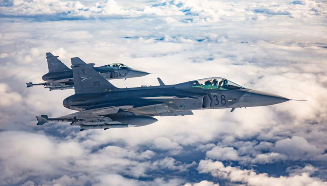 Saab har tagit emot en beställning på ytterligare fyra Gripen C-stridsflygplan till Ungern. Foto: SAAB