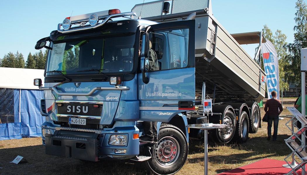Produktionsutställning vid Sisu Autos Polar-fabrik. Foto: Wikipedia Commons Lic. Fotograf: Tommi Nummelin 
