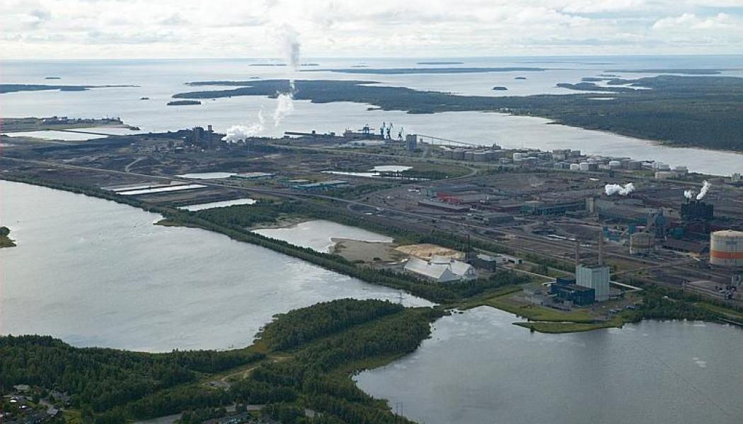 Flygfoto över Svartö industriområde i Svartölandet i Luleå där Stegra vill lagra skrot i mycket stor skala. Foto: Bengt A Lundberg / Riksantikvarieämbetet/Wikimedia Commons