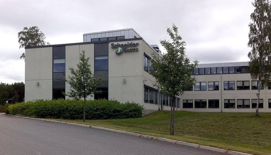 Schneider Electrics svenska huvudkontor i Nyköping. Foto: TS Eriksson/Wikimedia Commons