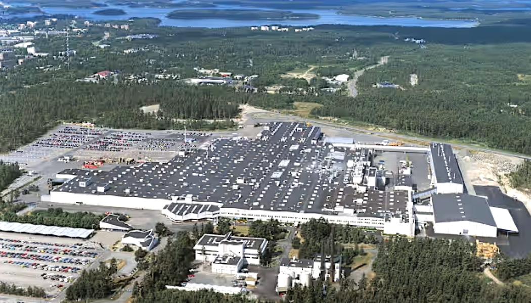 Valmet sadlar om i finska Nystad. Produktionen av pansarfordon ersätter delvis personbilstillverkningen. Foto: Valmet