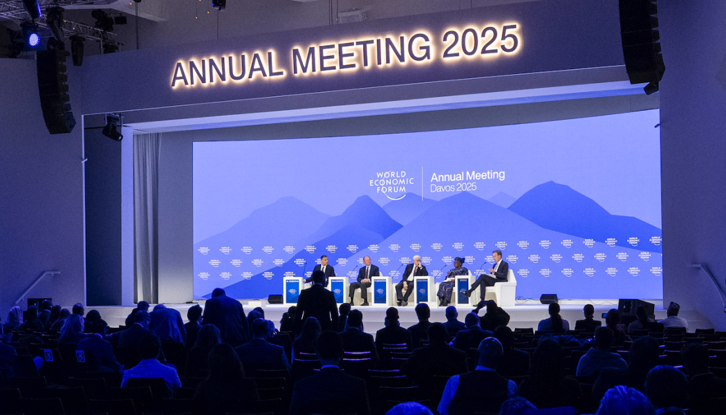 På World Economic Forum presenterar Donald Trump USA:s nya energi- och miljöpolitik. Foto: WEF