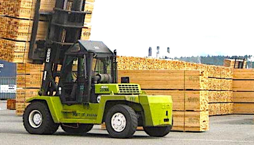 För Western Forest Products innebär det att bolaget nu väljer att samla produktionen till färre sågverk, i ett försök att anpassa kostnaderna till den försvagade marknaden. Foto: Western Forest Products