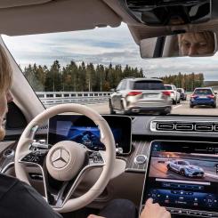 Enligt tyska medier planerar Mercedes Benz en besparingsplan på flera miljarder euro, som kan inkludera nedläggningar av fabriker.