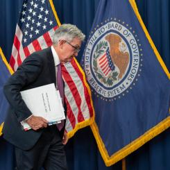 Manuel Balce Ceneta/AP/TT: Något högre kärninflation än väntat i juni i USA – enligt måttet PCE – ökar trycket på räntehöjningar från Federal Reserve, med ordförande Jerome Powell. Arkivbild