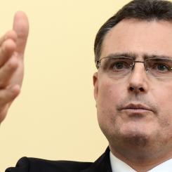 Walter Bieri AP/TT: Schweiz centralbank, med chefen Thomas Jordan, sätter punkt för åtta år med minusränta. Arkivbild