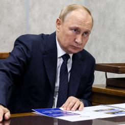 Gavriil Grigorov/AP/TT: I våras fick storföretag sina varumärken stulna efter att den ryske presidenten Vladimir Putin infört en ny lag. Nu kan många företag stå inför stora patentproblem. Arkivbild.