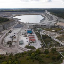 Fredrik Sandberg/TT: Cementas cementfabrik och kalkbrott i Slite på Gotland. Arkivbild.