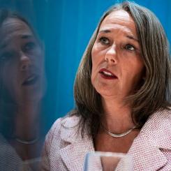 Tim Aro/SvD/TT: Annika Winsth, chefsekonom på Nordea, ser lägre inflation framför sig, men hushållen kommer få det tufft ändå enligt en färsk prognos. Arkivbild
