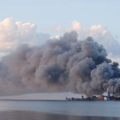 Per Strömbro/TT: Branden i Rönnskärsverken i Skelleftehamn.