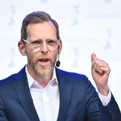 Claudio Bresciani/TT: Kristdemokraternas Jakob Forssmed slår ett slag för skattegynnade företagsgåvor. Arkivbild.