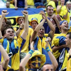 Fredrik Sandberg / TT: Svenska hushåll och konsumenter kan glädjas åt att recessionsspöket är avvärjt enligt Danske Banks nya konjunkturprognos. Arkivbild.