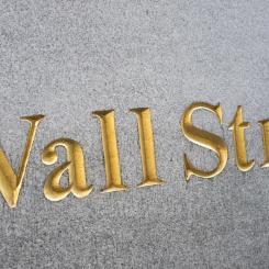 Mark Lennihan/AP/TT: Nedåt på Wall Street i fredagens handel. Arkivbild