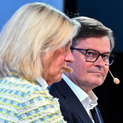 Claudio Bresciani/TT: Alectas styrelseordförande Ingrid Bonde och överstyrelsens ordförande Kenneth Bengtsson. Arkivbild.