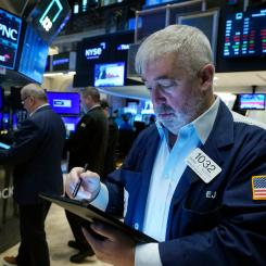 Richard Drew/AP/TT: Dystert på New York-börsen efter ny inflationsstatistik. Arkivbild.