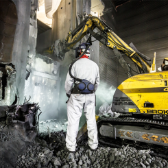 87% av R2:s rivningsmaterial får nytt liv efter framgångsrik nedmontering. Foto: Vattenfall