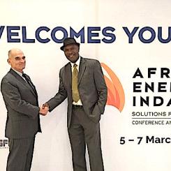 DeepGeos Murray (till vänster) och AFCONEs Agboraw, vid Africa Energy Indaba-konferensen. Bild: AFCONE/DeepGeo