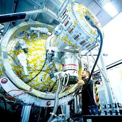 I kanadensiska British Columbia-baserade General Fusion är en av mer än trettio aktörer i en global kapplöpning när det gäller att göra kärnfusion till en ekonomiskt lönsam källa för kolfri elektricitet.
Foto: KRISTOPHER GRUNERT/GENERAL FUSION