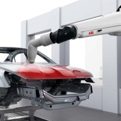 Den nya färgsprutan monteras på en robot och sägs förbättra överföringseffektiviteten med uppemot 10 procent. Vilket i sin tur kan minska färgavfallet. Bild: ABB