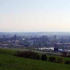 Stålverket i Linz, Österrike, där Voestalpine också har sitt huvudkontor. Foto: Christian Wirth, Wirthi/Wikimedia Commons