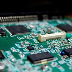 Med sitt fokus på innovation och utveckling har Nvidia positionerat sig som en ledande aktör inom teknologisektorn. Företaget fortsätter att expandera sina produkter och lösningar, vilket förväntas driva tillväxten även i framtiden. Foto: Creative Commons Lic. Pixabay, kredit: CompileIdeas