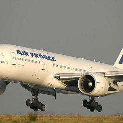 Air France är ett franskt flygbolag, dotterbolag till Air France-KLM. Bolaget bildades 1933 och fusionerades under 2004 med KLM. Foto: FGSPF/Wikimedia Commons