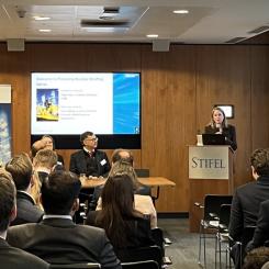 Deltagarna i London framhöll därför behovet av mer harmoniserade licensprocesser mellan länder och tydligare politiska signaler som minskar investeringsrisken.  Foto: World Nuclear Association