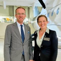 Bostads- och infrastrukturminister Andreas Carlson deltog under dagen och uttryckte sin och regeringens uppskattning för företagets arbete inom elflyg.Foto: Transportföretagen