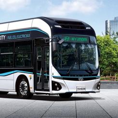 Hyundai ska till 2026 lansera drygt 1 300 bränslecellsbussar för trafik i den sydkoreanska huvudstaden Seoul. Bild: Hyundai.