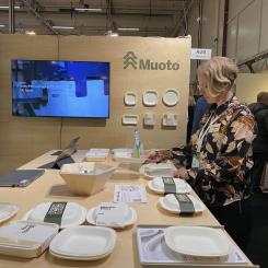 Metsä Group visade i fjol upp produkter av formpressad fiber av fabrikatet Muoto på en fackmässa i Stockholm. Foto: Simon Matthis