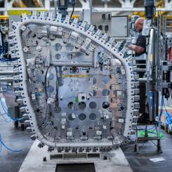 Elektrifieringen av fordonsflottan driver utvecklingen av nya karosseriteknologier. En viktig trend är megacasting, där stora karosserikomponenter produceras genom pressgjutning. Foto: Thyssenkrupp
