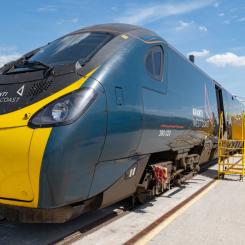 Detta Pendolino-tåg är den sista av 56 andra som har genomgått omfattande uppgradering för förbättrad reskomfort. Foto: Angel Trains