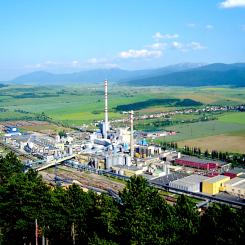 Pappersbruket Mondi Business Paper SCP i Slovakien. Foto: Wikipedia Common: Kredit: Branislav Turčina