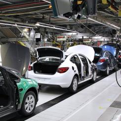 Foto: Produktionslinje i en Opelfabrik. Wikipedia Common. Kredit: Marek Ślusarczyk