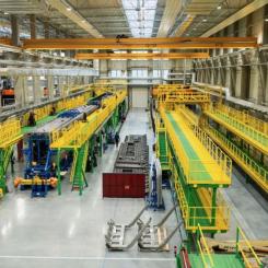 PESA:s produktionsanläggning i Bydgoszcz ska moderniseras med ny teknik som robotisering och lasersvetsning av rullande materiel. Foto: PESA.