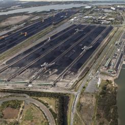 Hamnen i Newcastle,  Australien, en av världens största utskeppningshamnar för kol. Foto: Port of Newcastle