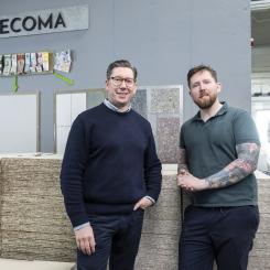 Gustav Askman, Sustainability Manager Nordics på Tetra Pak (vänster) och Max Rosengren, VD på Recoma (höger). Foto: Recoma