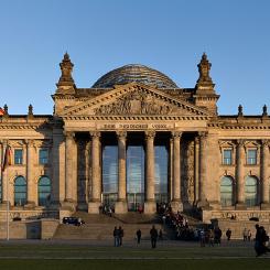 Tyska parlamentet i Berlin. Foto: Wikipedia Common, Kredit: Jürgen Matern