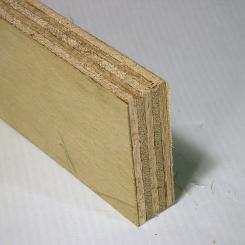 Misstanken är att råmaterialet i plywoodskivorna egentligen utgörs av import från Ryssland. Foto: RotorDB/Wikimedia Commons