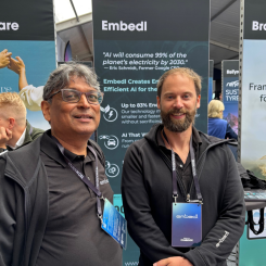 Devdatt Dubashi, forskningschef, och Hans Salomonson, vd, Embedl. Foto: Teknikföretagen