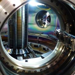 Blick in i en fusionsreaktor, så kallad tokamak. Bild: Tokamak Energy