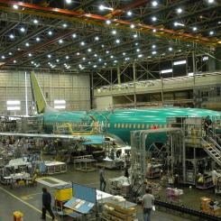 Monteringslinje av Boeing-plan. Foto: US Department of Treasury/Wikimedia Commons