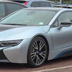 BMW i8 är en hybridbil. Foto: Vauxford/Wikimedia Commons