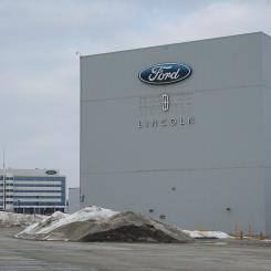 Biltillverkaren Fords montagelinje i Oakville i Ontario, Kanada. Foto: Whpq/Wikimedia Commons